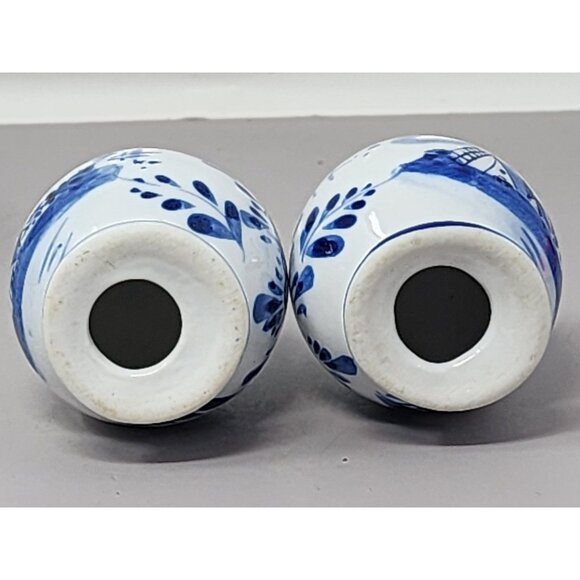 Delft Blue‎ Ceramic Salt & Pepper Shakers With Windmill & Floral Design - Picture 6 of 8